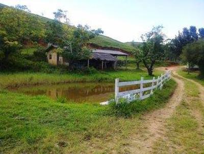 Fazenda para Venda, em Cachoeiras de Macacu, bairro Japuba, 2 dormitrios, 2 banheiros, 2 vagas