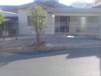 Casa para Venda, em Presidente Prudente, bairro Vila Rosa, 3 dormitrios, 1 banheiro, 1 vaga