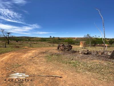 Fazenda para Venda, em Patos de Minas, bairro Zona Rural, 3 dormitrios, 1 banheiro