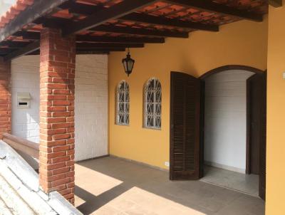 Casa para Locação, em Itapecerica da Serra, bairro VALO VELHO, 2 dormitórios, 1 banheiro, 2 vagas