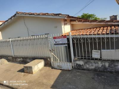 Casa para Venda, em Bom Despacho, bairro Tabatinga, 3 dormitrios, 1 banheiro