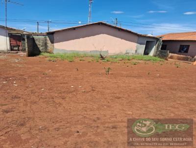 Casa para Venda, em Itirapu, bairro Centro, 2 dormitrios, 1 banheiro, 1 vaga