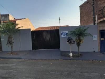 Casa para Venda, em Arapongas, bairro Bairro Dona Martinha, 2 dormitrios, 1 banheiro, 1 vaga