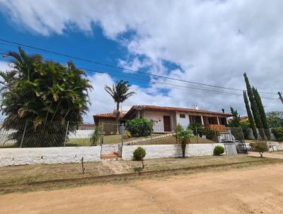 Sobrado para Venda, em Camaqu, bairro Oliveira, 3 dormitrios, 4 banheiros, 1 sute, 2 vagas