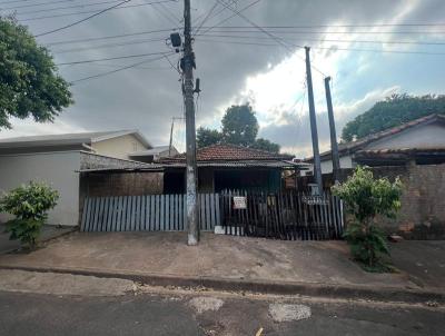 Casa para Venda, em Pirapozinho, bairro Vila Santa Rosa, 2 dormitrios, 1 banheiro