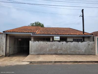 Casa para Venda, em Jaguariava, bairro VILA KENNEDY, 3 dormitrios, 1 banheiro, 1 sute, 1 vaga