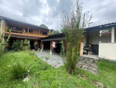 Casa em Condomnio para Venda, em Guapimirim, bairro Iconha, 3 dormitrios, 4 banheiros, 2 sutes