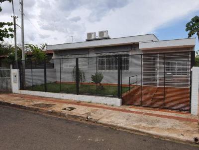 Casa para Venda, em Londrina, bairro Petrpolis, 4 dormitrios, 4 banheiros, 2 sutes, 3 vagas