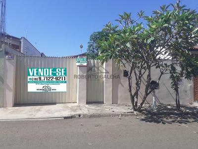 Casa para Venda, em Leme, bairro CENTRO, 3 dormitrios, 2 banheiros, 2 sutes, 4 vagas