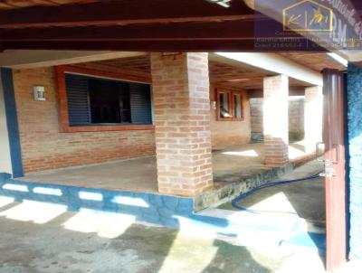 Casa para Venda, em Santa Rita do Passa Quatro, bairro Santa Rita do Passa Quatro, 2 dormitrios, 2 banheiros, 1 sute, 2 vagas
