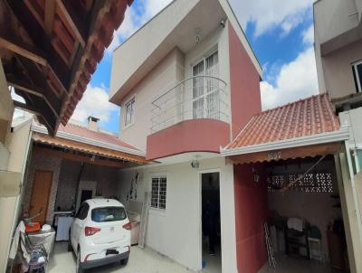 Casa / Sobrado para Venda, em Curitiba, bairro Capo Raso, 3 dormitrios, 4 banheiros, 1 sute, 3 vagas