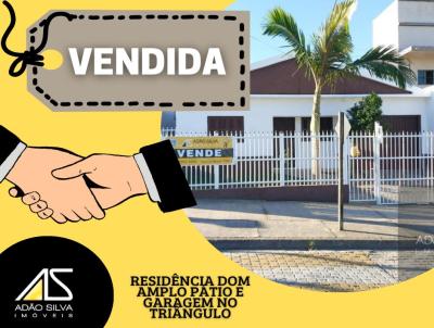 Casa para Venda, em Canguu, bairro Triangulo, 2 dormitrios, 1 banheiro, 1 vaga