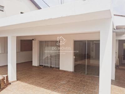 Casa para Venda, em Pedreira, bairro Centro, 4 dormitrios, 3 banheiros, 3 vagas