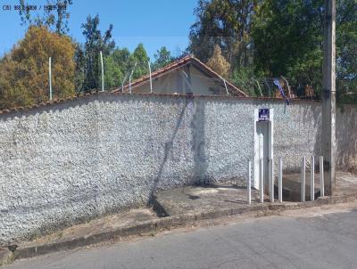 Casa para Venda, em Varginha, bairro Trs Bicas, 3 dormitrios, 1 banheiro