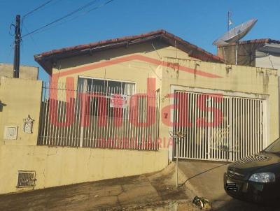 Casa para Venda, em Itapeva, bairro Conjunto Habitacional Tancredo Neves, 3 dormitrios, 2 banheiros, 1 vaga