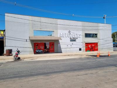 Loja para Locao, em Bom Despacho, bairro So Joo, 3 banheiros