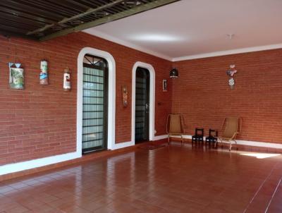 Casa para Venda, em Ribeiro Preto, bairro Jardim Castelo Branco, 4 dormitrios, 3 banheiros, 1 sute, 2 vagas