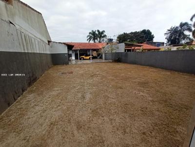 Casa de Praia/Usada para Venda, em Ilha Comprida, bairro BALNEARIO BRITANIA, 1 banheiro, 1 sute, 8 vagas