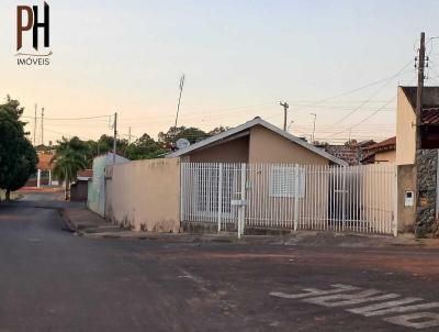 Casa para Venda, em Getulina, bairro Getulina, 2 dormitrios