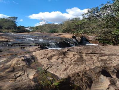 Stio para Venda, em Munhoz, bairro PINHAL GRANDE, 2 dormitrios, 1 banheiro