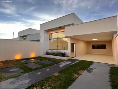Casa para Venda, em Aparecida de Goinia, bairro Residencial Village Garavelo, 3 dormitrios, 2 banheiros, 1 sute, 2 vagas