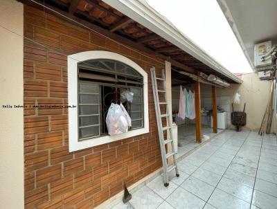 Casa para Venda, em Presidente Prudente, bairro Ana Jacinta, 3 dormitrios, 2 banheiros, 1 sute, 2 vagas