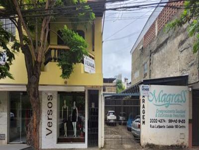 Casa para Venda, em Manhuau, bairro Centro, 1 dormitrio, 2 banheiros, 2 sutes