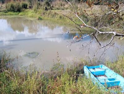 Fazenda para Venda, em , bairro rural, 3 dormitrios, 1 banheiro, 6 vagas