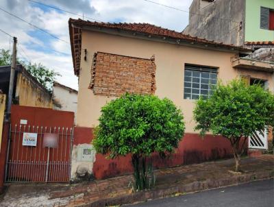 Casa Usada para Venda, em So Joo da Boa Vista, bairro So Lzaro, 2 dormitrios, 1 banheiro, 1 vaga