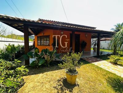 Casa para Venda, em Rio das Ostras, bairro Extenso do Bosque, 3 dormitrios, 4 banheiros, 2 sutes, 3 vagas