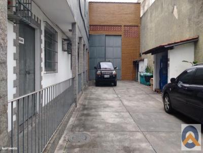 Galpo para Venda, em Rio de Janeiro, bairro Quintino Bocaiuva, 2 banheiros, 3 vagas