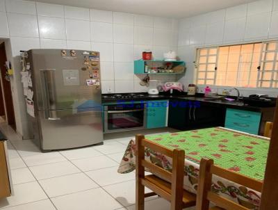 Casa para Venda, em Taubat, bairro Jardim Continental, 2 dormitrios, 2 banheiros, 1 sute, 2 vagas