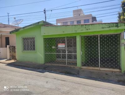 Casa para Venda, em Bom Despacho, bairro Centro, 2 dormitrios, 1 banheiro, 1 vaga