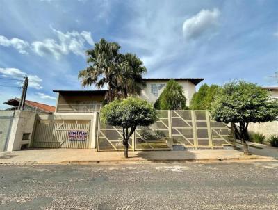 Casa para Venda, em Lins, bairro Jardim Santa Clara, 5 banheiros, 3 sutes, 4 vagas