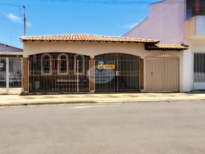 Casa para Venda, em Rio Claro, bairro Vila Cristina, 3 dormitrios, 1 banheiro, 3 vagas