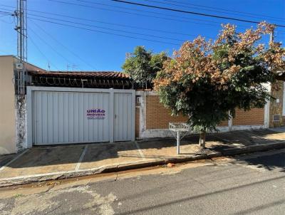 Casa para Venda, em Lins, bairro Alto de Ftima, 3 dormitrios, 3 banheiros, 1 sute, 3 vagas