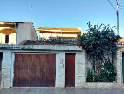 Casa para Venda, em Bragana Paulista, bairro Residencial das Ilhas, 3 dormitrios, 3 banheiros, 1 sute, 4 vagas
