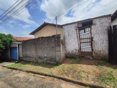 Casa para Venda, em Visconde do Rio Branco, bairro Multiro, 2 dormitrios, 1 banheiro, 1 vaga