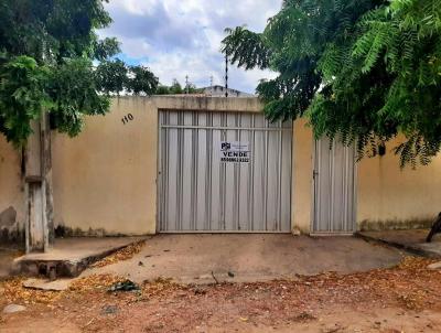 Casa para Venda, em Itapipoca, bairro Urbano Teixeira Barbosa, 2 dormitrios, 2 banheiros, 1 sute, 2 vagas