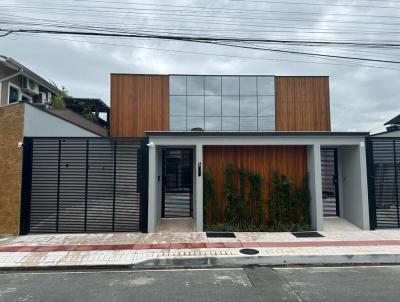 Casa para Venda, em Balnerio Cambori, bairro Bairro da Barra, 3 dormitrios, 5 banheiros, 3 sutes, 2 vagas