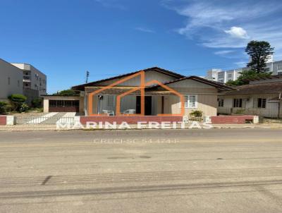 Casa para Venda, em Presidente Getlio, bairro Centro, 3 dormitrios, 1 banheiro, 1 vaga