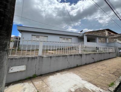 Casa para Venda, em Campo Belo, bairro Vila Misseno Silvrio de Almeida, 3 dormitrios, 1 banheiro, 1 sute, 1 vaga