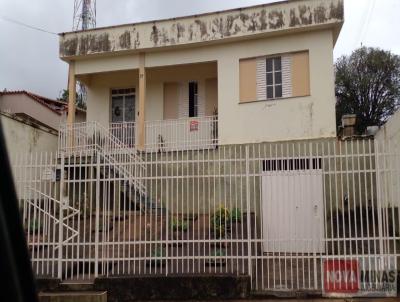 Casa para Venda, em Oliveira, bairro Aparecida, 4 dormitórios, 2 banheiros, 2 vagas