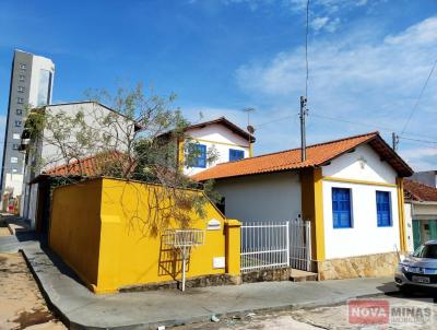 Casa para Venda, em Oliveira, bairro Centro, 3 dormitórios, 5 banheiros, 3 suítes, 2 vagas