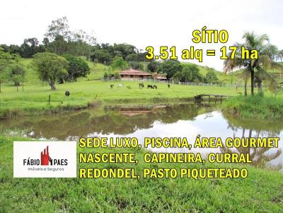 Stio para Venda, em Cachoeiras de Macacu, bairro Papucaia, 4 dormitrios, 4 banheiros, 2 sutes