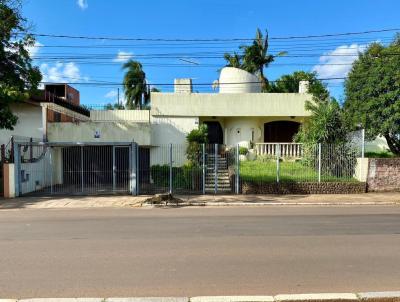 Casa para Venda, em Carazinho, bairro CENTRO, 4 dormitrios, 2 banheiros, 1 sute