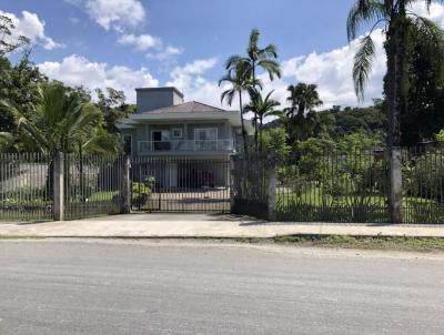  para Venda, em Joinville, bairro Rio Bonito, 4 dormitrios, 3 banheiros, 2 sutes, 1 vaga