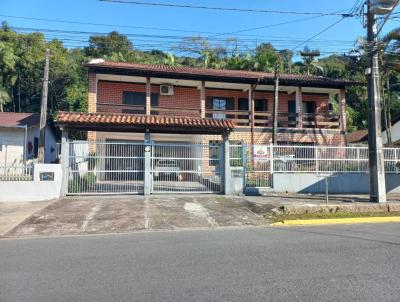  para Venda, em Joinville, bairro Centro (Pirabeiraba), 6 dormitrios, 2 banheiros, 4 vagas
