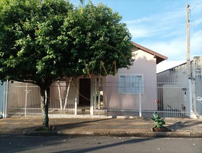 Casa para Venda, em Penpolis, bairro Centro, 3 dormitrios, 2 banheiros, 3 vagas