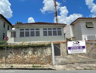 Casa para Venda, em Bragana Paulista, bairro Centro, 3 dormitrios, 1 banheiro, 1 sute, 2 vagas